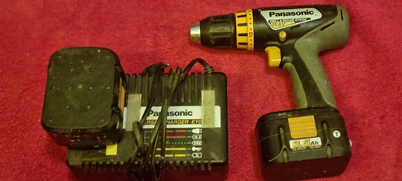 Panasonic EY6432 akkupora/ruuvinväännin.