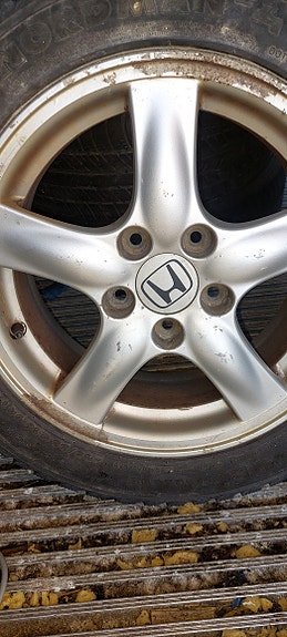 Hondan aluvanteet 16"