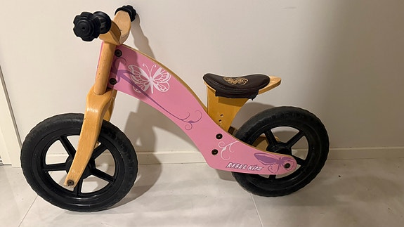 Rebel Kidz puinen potkupyörä 12 ”