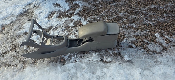 Citroen C4 keskikonsoli