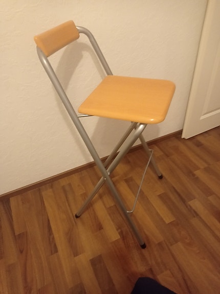 Baarijakkara/klaffi tuoli