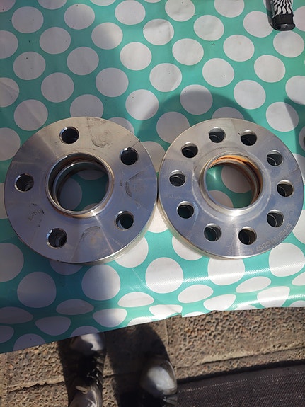 Levikkeet 5x100