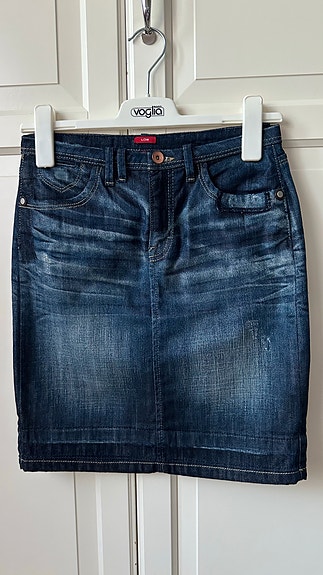 Vero Moda farkkuhame, koko 32.