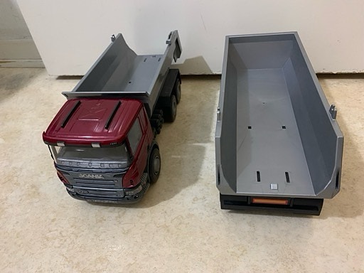Emek Scania P230 kuorma-auto