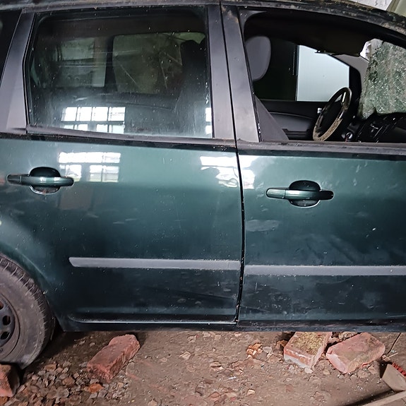 Ford focus c-max vm 2004 auto tai osia