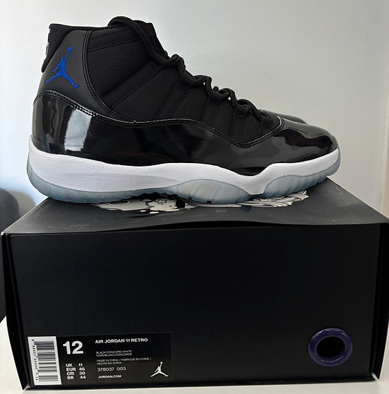 Air Jordan 11 Retro Space Jam (2016)