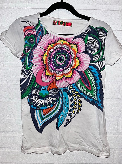 Desigual paita
