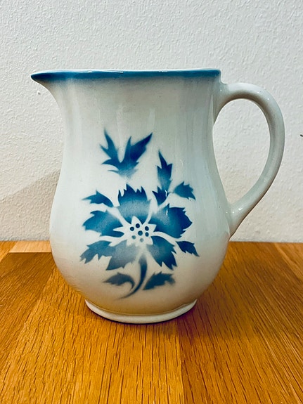 Arabia Aster maitokannu