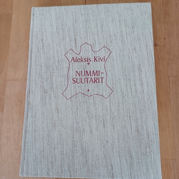 Aleksis Kivi Nummisuutarit kirja vuodelta 1946