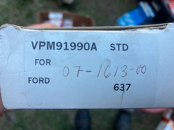 Ford Transit 2.5D Runkolaakerit 84-00