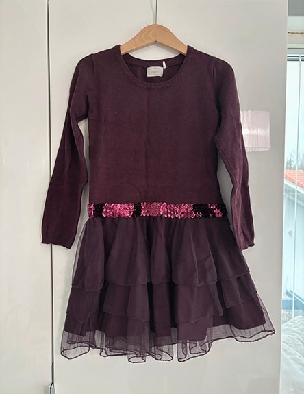 Violetti mekko