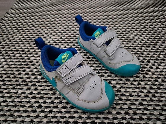 Nike kengät koko 26