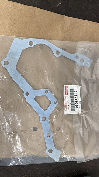 Toyota tiiviste koneen ja jakoketjukotelon väliin 11312-13050