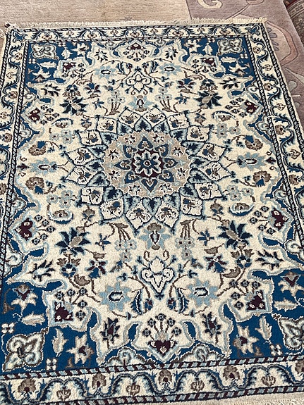 21.Iran Nain villa+silkki