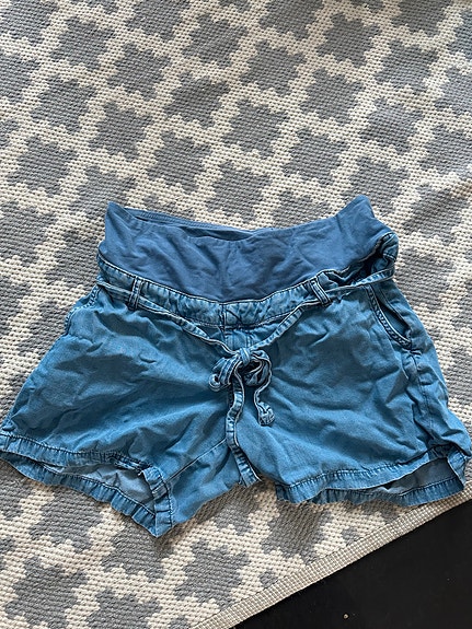 H&M äitiyshousut