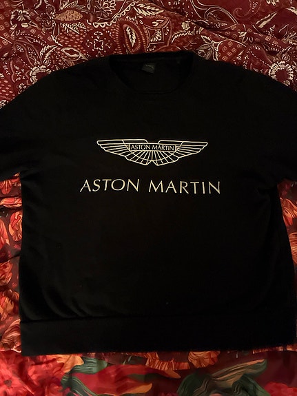 Aston Martin hackett college paita