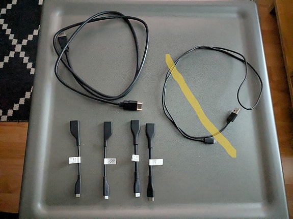 Johtoja (hdmi jne.)