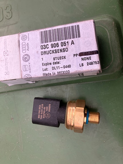 Audi/VW/Seat/Skoda FSi Polttoaineen Paineanturi Alkuperäinen 03-