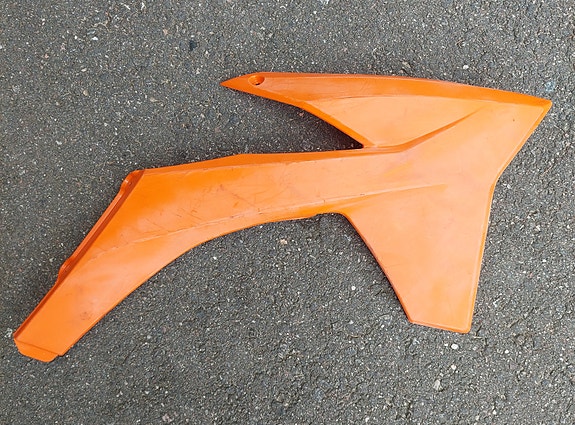 KTM 125 EXC oikea etukate