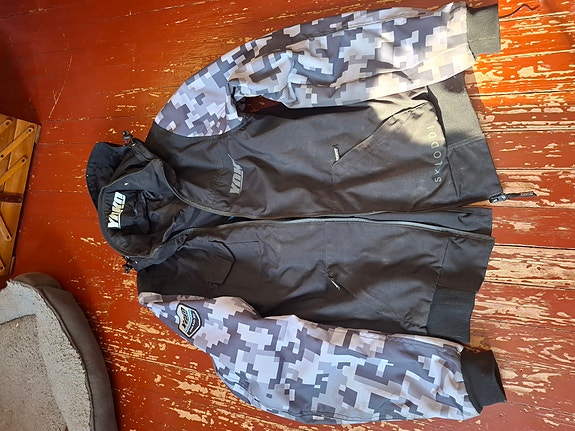 Product image 2 of 7