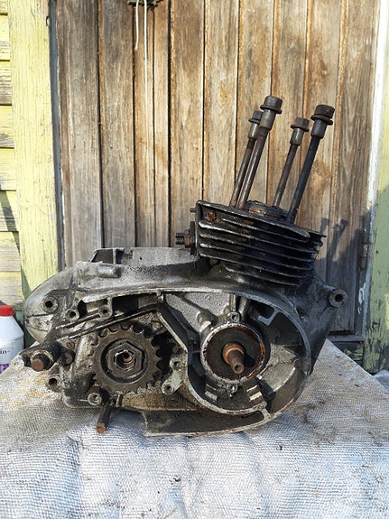 JAWA 250cc moottori