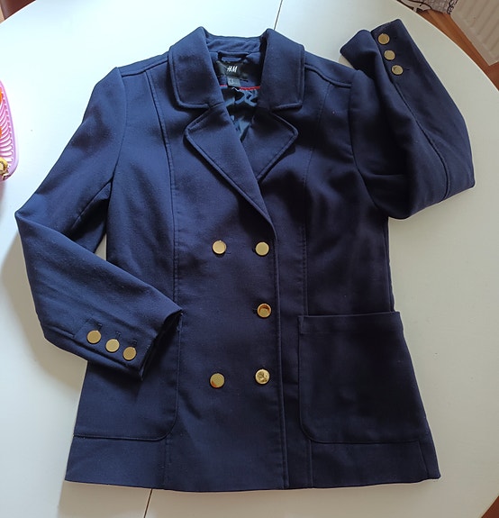 Bleiseri, H&M, 40. Varanappeja 2 kpl