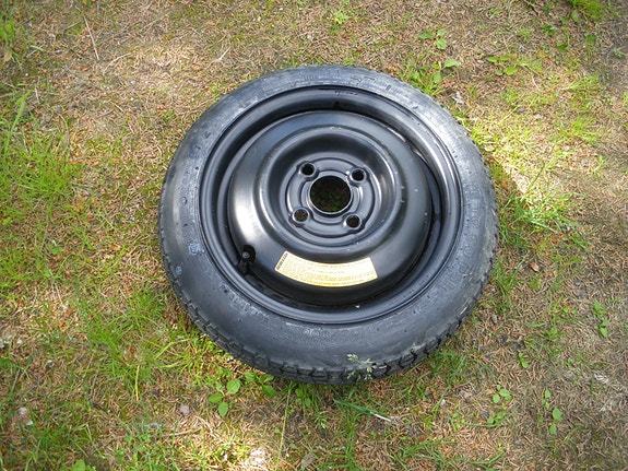 Vararengas 13 tuumaa 4x100