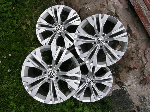 VW Alltrack aluvanteet