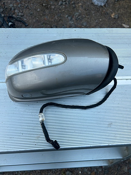 Mercedes-Benz C W204 Facelift oikeanpuolen sivupeili