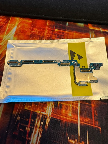Samsung Galaxy Z Fold3 5G F926U Outer Screen Motherboard