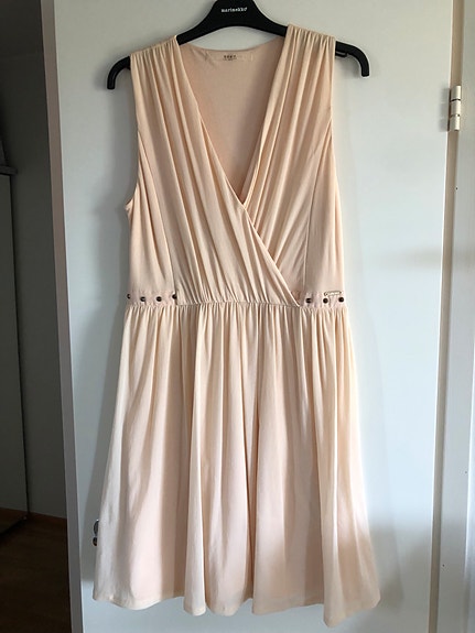 Guess beige mekko