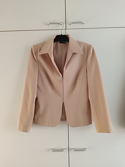 Beige bleiseri