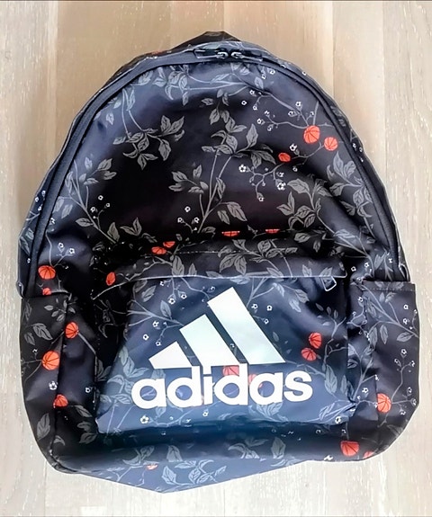 Laukku adidas Myydään (sivu 2) Tori