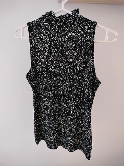 Gina Tricot toppi