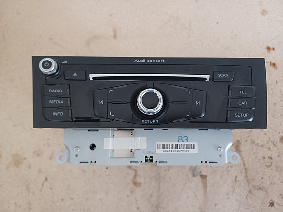 AUDI A5 2007-15 radio 8R1057186