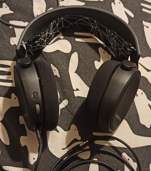 Kuulokkeet STEELSERIES ARCTIS