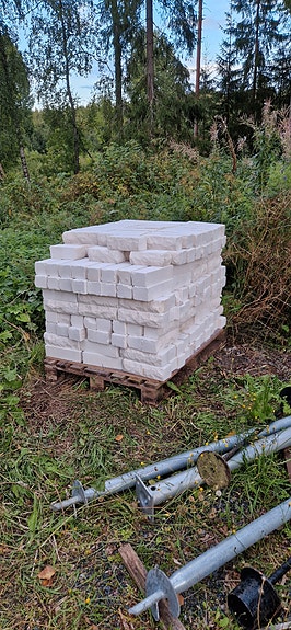 Valkoisia tiiliä
