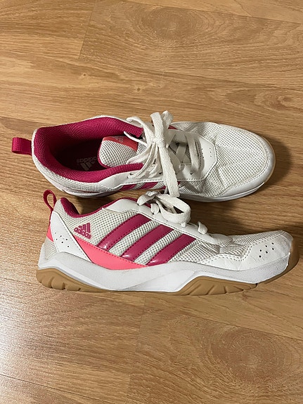 Adidas lenkkarit 36