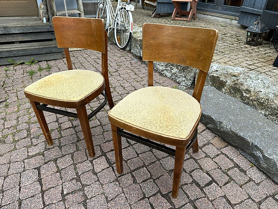 Tuoli, tuolit, 3 kpl, vanhat tuolit, vaihtelevakuntoisia, hinta per kpl