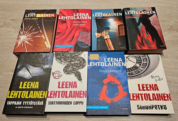 Leena Lehtolainen kirjoja 8kpl