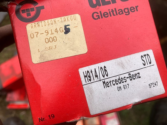 Mercedes-Benz 3.0D/TD OM617 Runkolaakerit 77-85