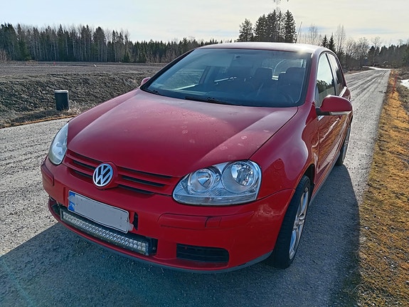Volkswagen Golf V 2.0FSI HB -07