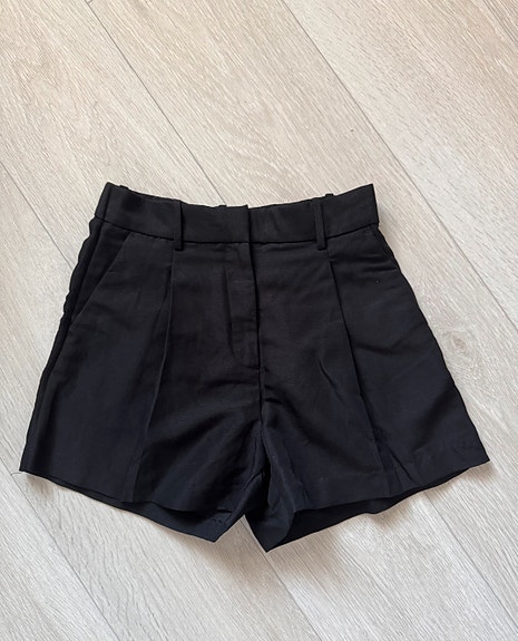 H&M shortsit