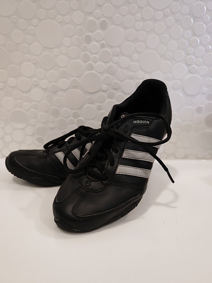 Adidas lenkkarit, 36 2/3