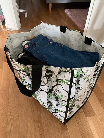 Naisten vaatteita XS-S, koko säkki 40€