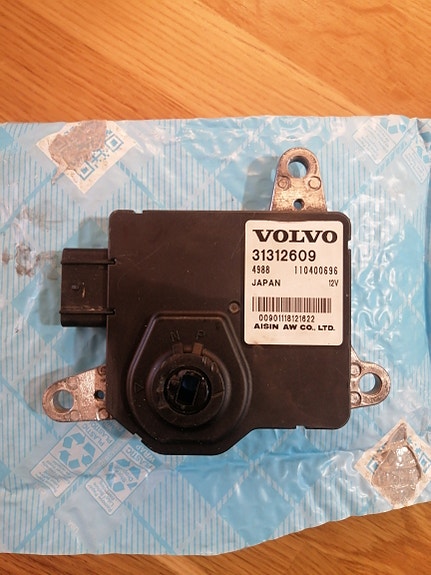 Volvo xc70 vaihteiston kontrollimoduuli