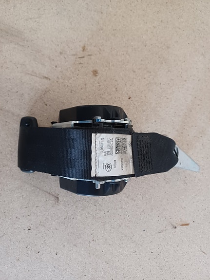 VW GOLF VI turvavyö oikea taka 1K9857806 RAA
