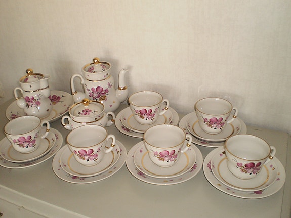 Lomonosov teeastiasto