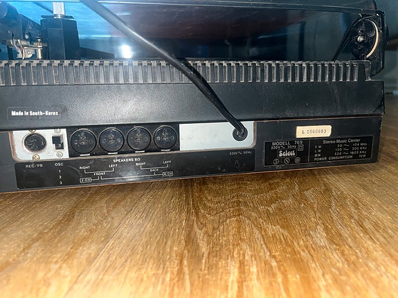 Product image 3 of 3