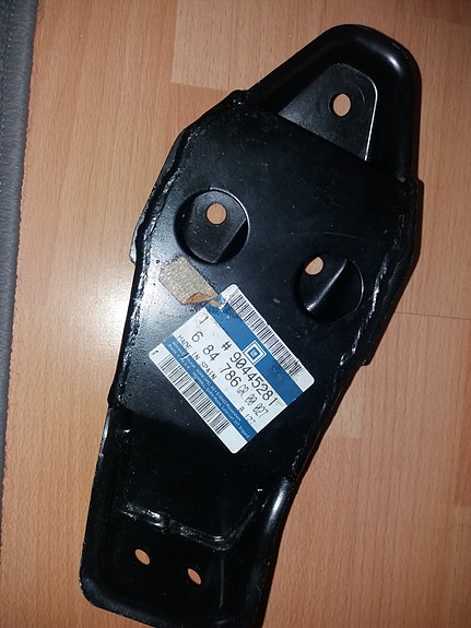 Moottorin kiinnike Opel Corsa-B / Tigra-A